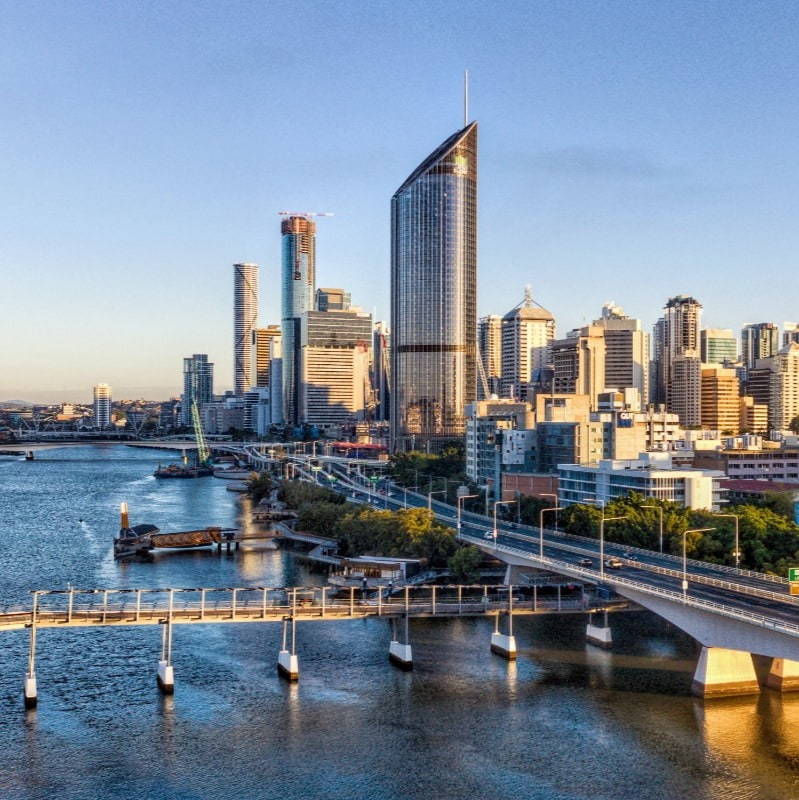 Brisbane skyline and harbour front during day time